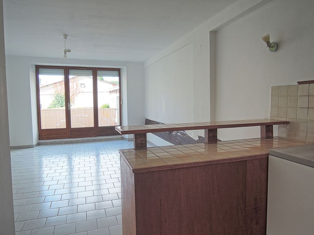 Appartement Studio LA QUEUE LEZ YVELINES (78940) WEST BRIDGE