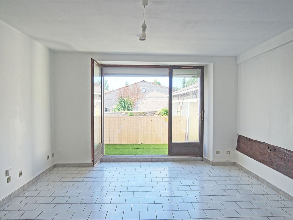 Appartement Studio LA QUEUE LEZ YVELINES (78940) WEST BRIDGE