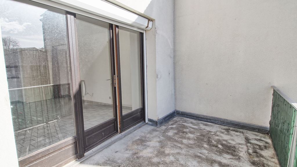 Appartement Studio LA QUEUE LEZ YVELINES (78940) WEST BRIDGE